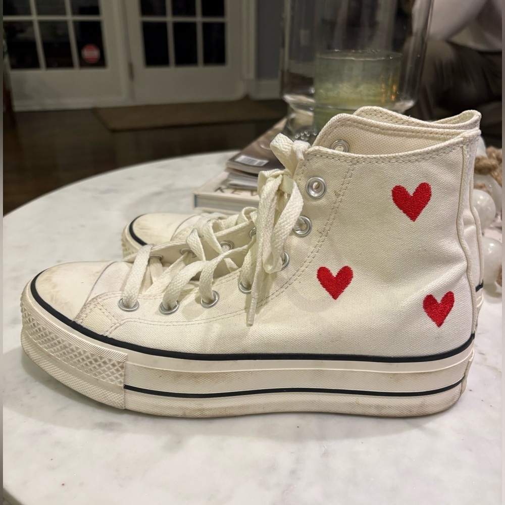 Custom Chuck Taylor All Star Lift Platform Heart Embroidery - Picture 6 of 11